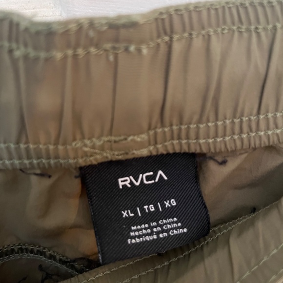 RVCA Shorts, Green w/ White stripes, XL - Picture 4 of 6